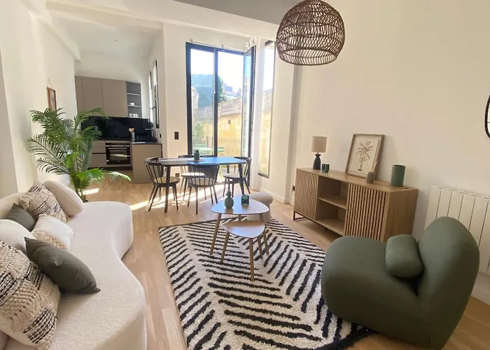아파트 Duplex De Charme Au Coeur Du Triangle Dor *